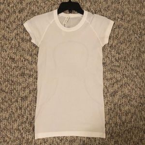 Lululemon Swiftly Top